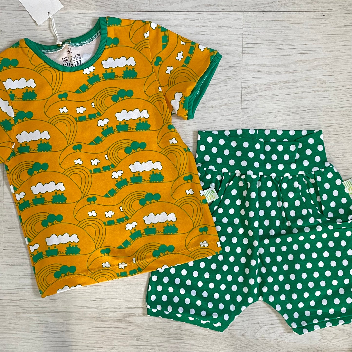 Shorts grön / Shortsit vihreät